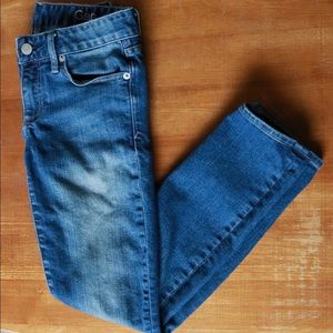 GAP Always Skinny Medium Wash Jeans — Size 25p EUC